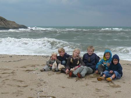 Oh, la belle brochette de petits blondinets!